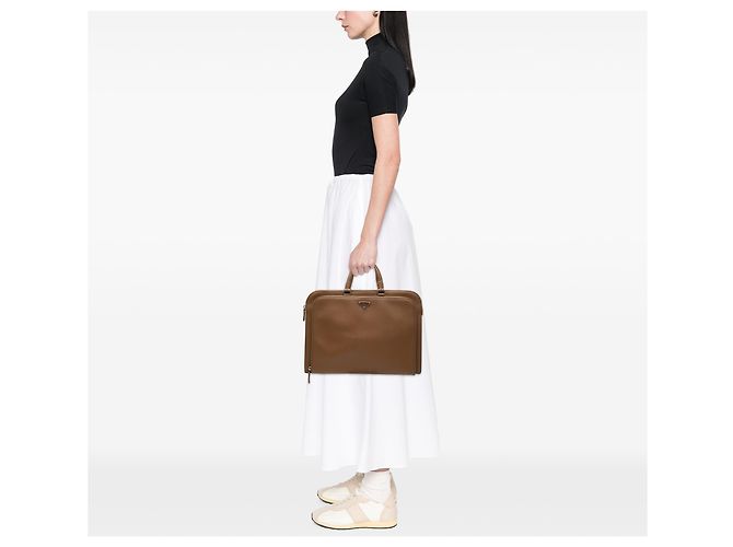 Borsa Business Prada in Saffiano Marrone - vista 6