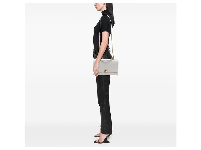 Borsa Chanel White Medium Stitched Caviar Chic Affinity Top Handle Bag Bianco - vista 6