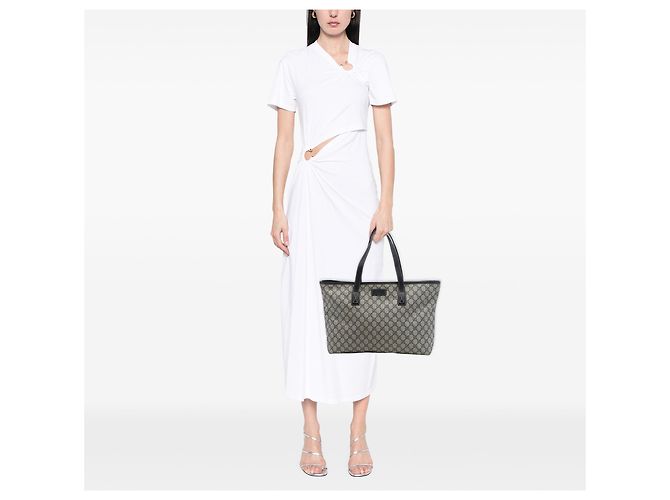 Gucci Beige Medium GG Supreme Tote - view 6