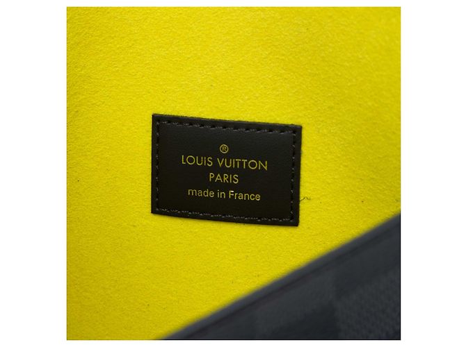 Louis Vuitton Black Damier Graphite Alpha Pochette MM Nero - vista 5
