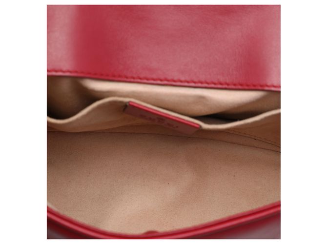 Borsa a tracolla Gucci GG Marmont Small in pelle di vitello matelassé rossa - vista 4