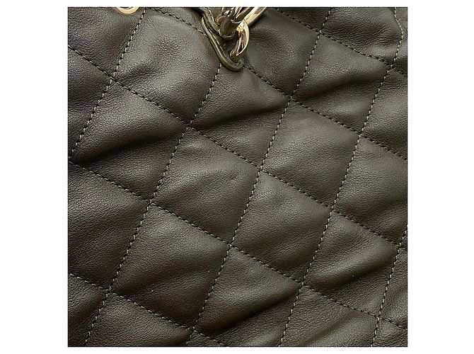 Borsa a mano Chanel in pelle kaki Cachi - vista 7