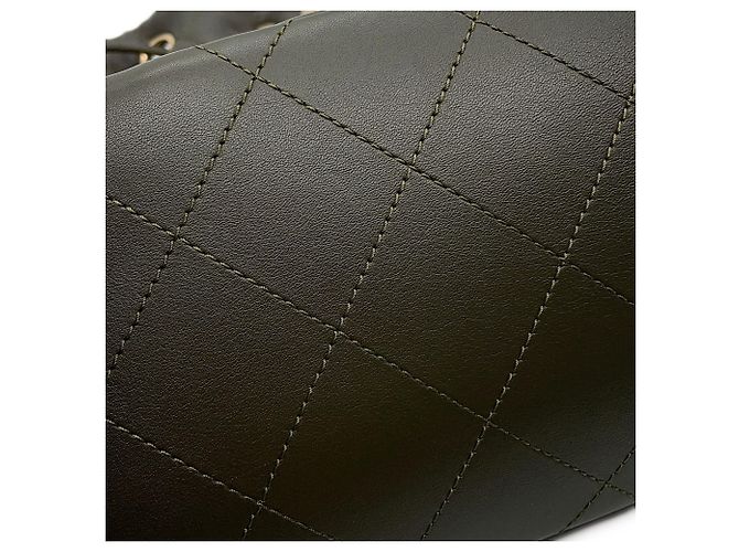 Borsa a mano Chanel in pelle kaki Cachi - vista 9