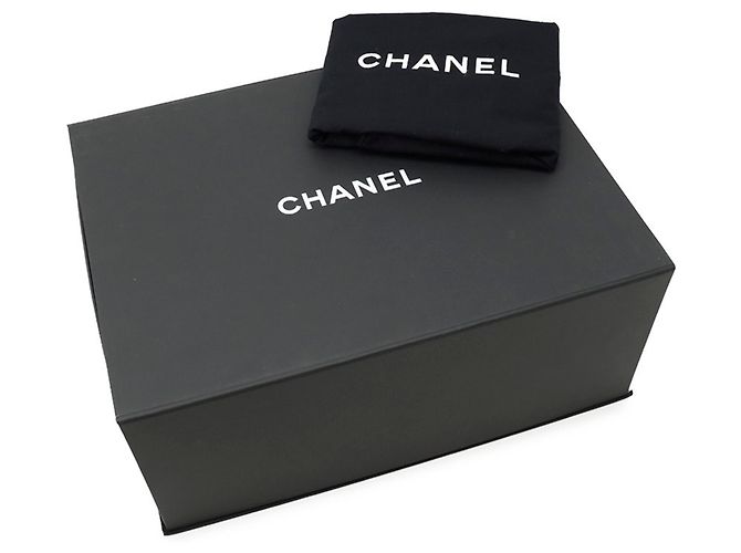 Borsa a tracolla con catena Chanel in Black Nero - vista 14