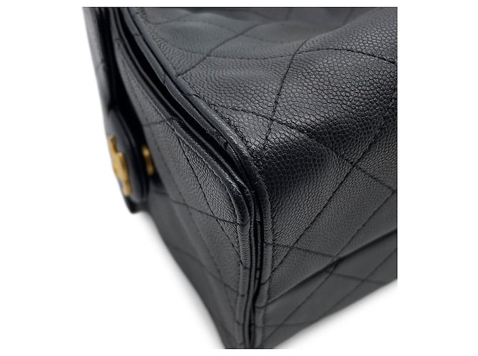 Borsa a tracolla con catena Chanel in Black Nero - vista 7
