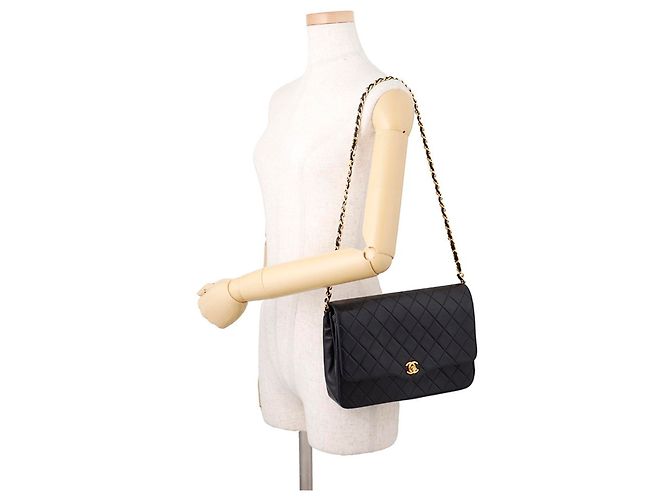 Timeless Borsa a tracolla con catena Chanel Matelassé Nero - vista 4