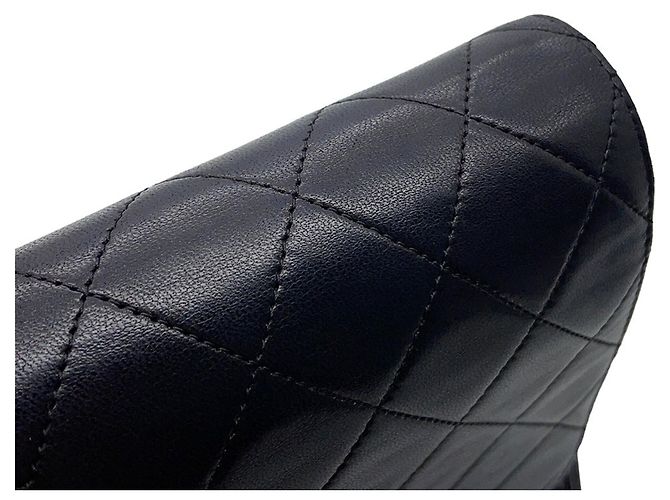 Timeless Borsa a tracolla con catena Chanel Matelassé Nero - vista 9