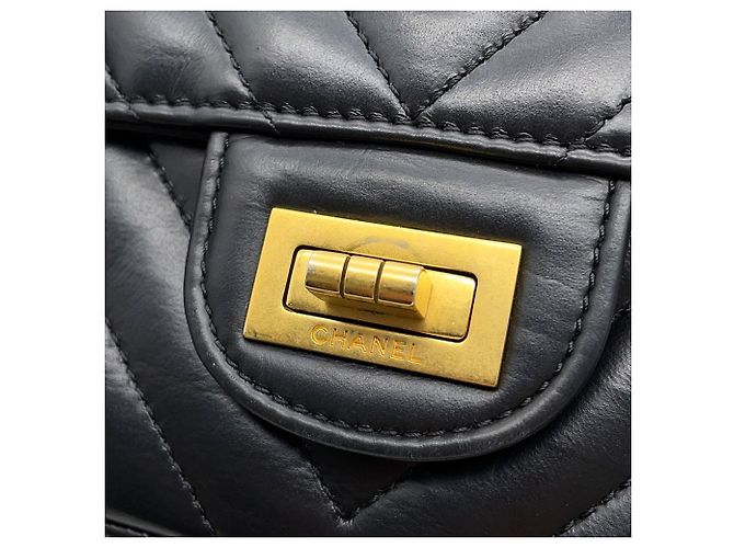 Chanel 2.55 Mini Schultertasche aus gealtertem Kalbsleder Schwarz - Ansicht 13