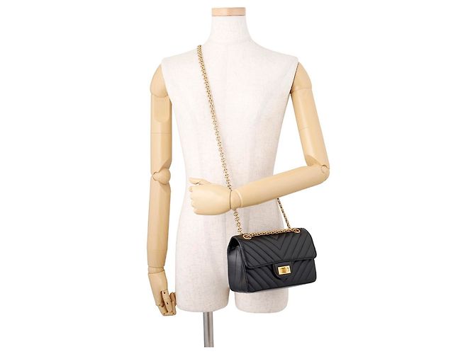 Chanel 2.55 Mini Schultertasche aus gealtertem Kalbsleder Schwarz - Ansicht 5