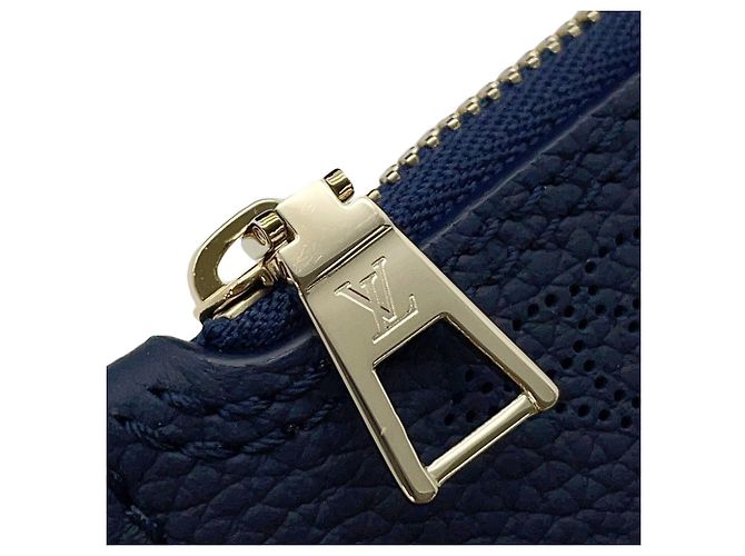 Borsa a tracolla Louis Vuitton Monogram Mahina Blossom PM Blu navy - vista 16