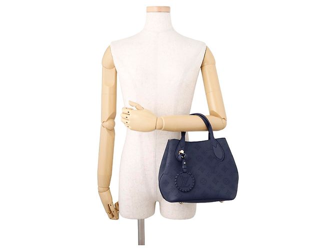 Borsa a tracolla Louis Vuitton Monogram Mahina Blossom PM Blu navy - vista 5