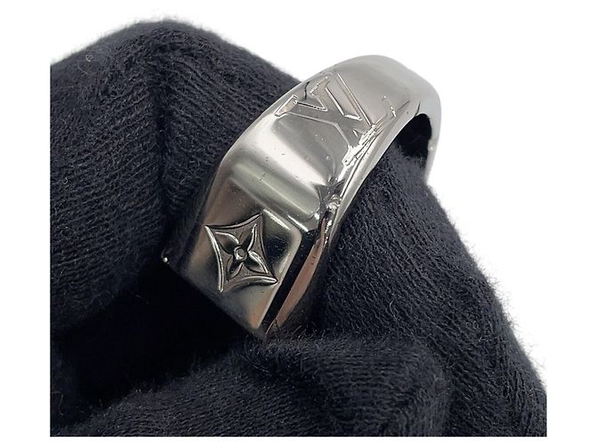 Louis Vuitton Silver Band Ring Silvery - view 6