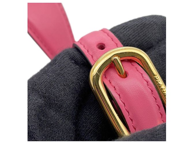 Borsa a tracolla Prada Triangle Cleo in pelle di vitello rosa - vista 13