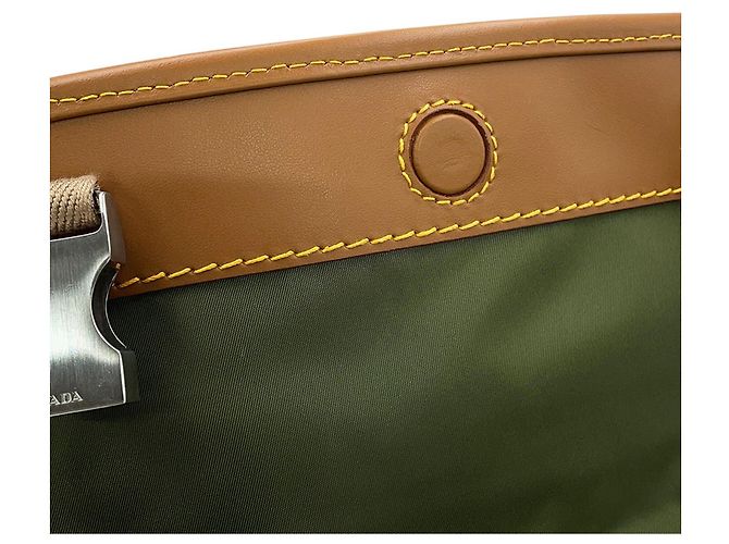 Prada Saffiano Medium Schultertasche Grün - Ansicht 9