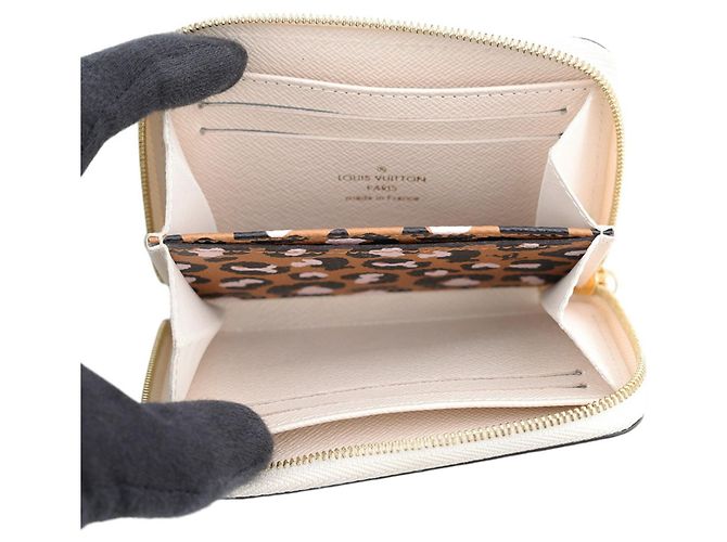 Louis Vuitton Monogram Wild at Heart Zippy Coin Purse Crudo - vista 4
