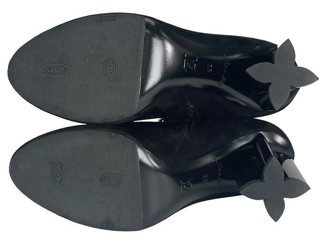 Bottines en cuir daim Louis Vuitton 1A965S Noir - vue 6