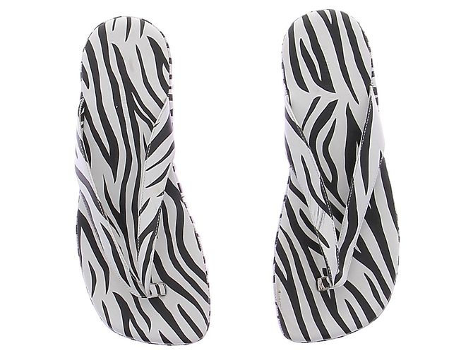 Sandali Amina Muaddi Zebra in pelle bianca 38 Bianco - vista 4