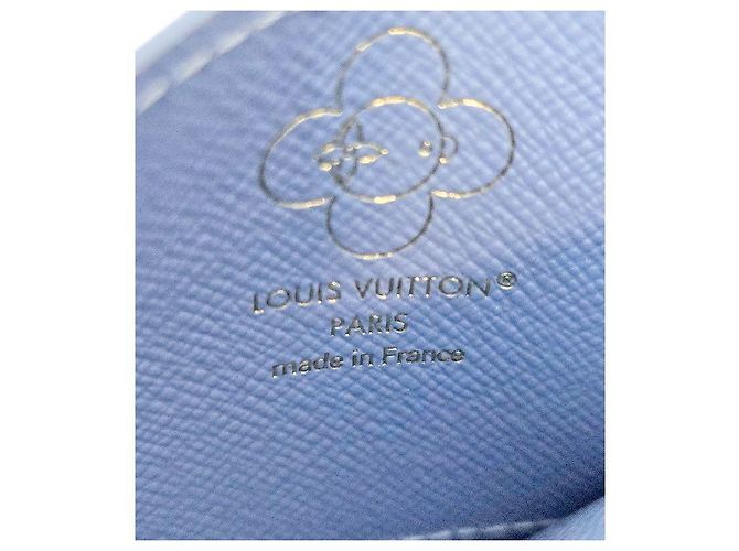 Louis Vuitton Tarjetero Vivienne Charmed Azul - vista 7