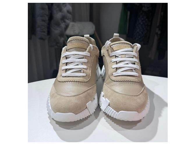 Hermès Bouncing Sneakers
Sneakers in camoscio di vitello Marrone - vista 3