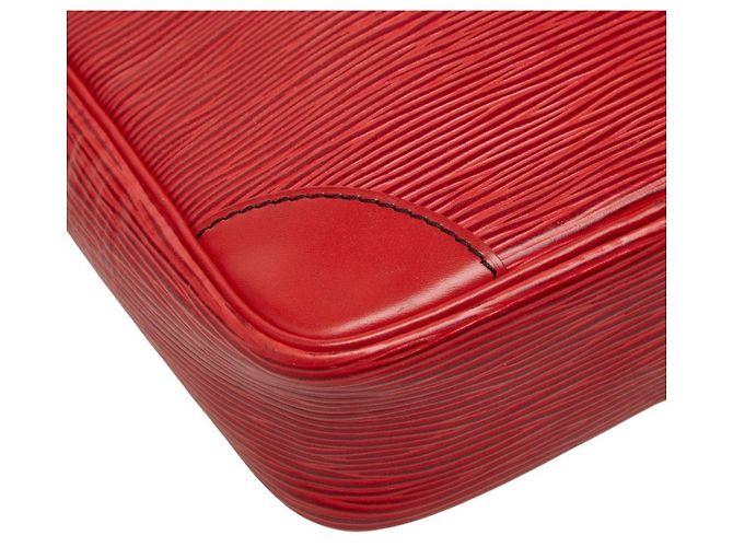 Borsa a tracolla Louis Vuitton Epi Danube Rosso - vista 6