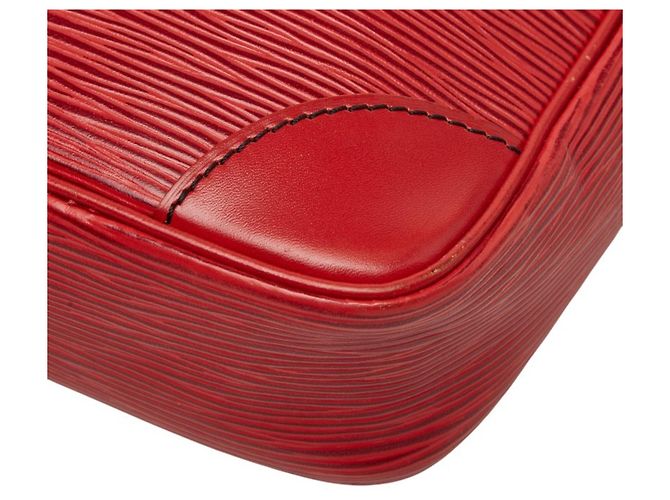 Borsa a tracolla Louis Vuitton Epi Danube Rosso - vista 8