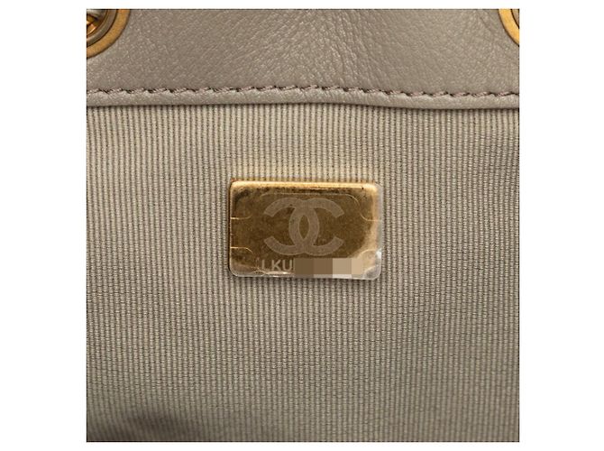Borsa a tracolla Chanel Coco Mark 25 Medium con catena Beige - vista 6