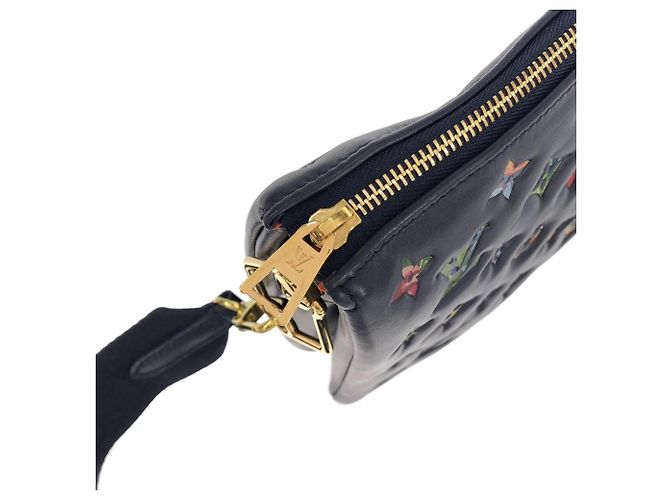 Borsa a tracolla Louis Vuitton Coussin PM M21353 Blu navy - vista 6