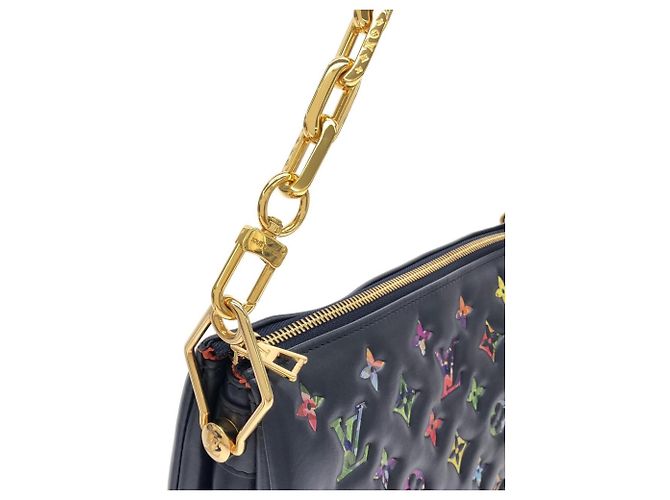 Borsa a tracolla Louis Vuitton Coussin PM M21353 Blu navy - vista 8