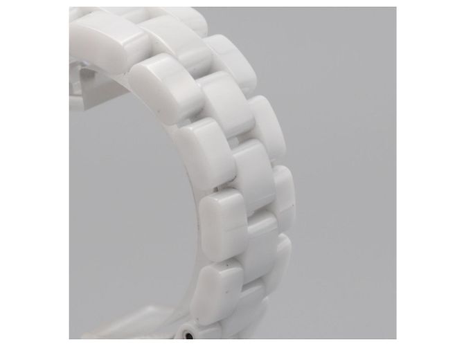 Relógio Chanel J12 33mm em Cerâmica Quartz - vista 4