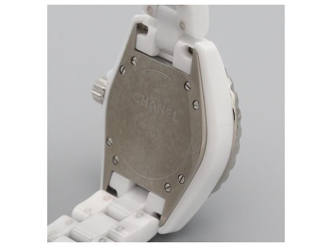 Relógio Chanel J12 33mm em Cerâmica Quartz - vista 5