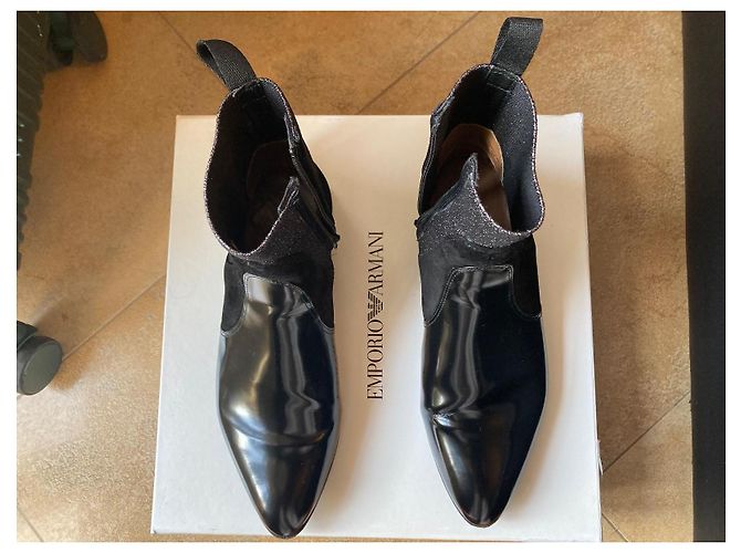 Stivaletti Emporio Armani in Pelle Nera e Glitter - vista 10