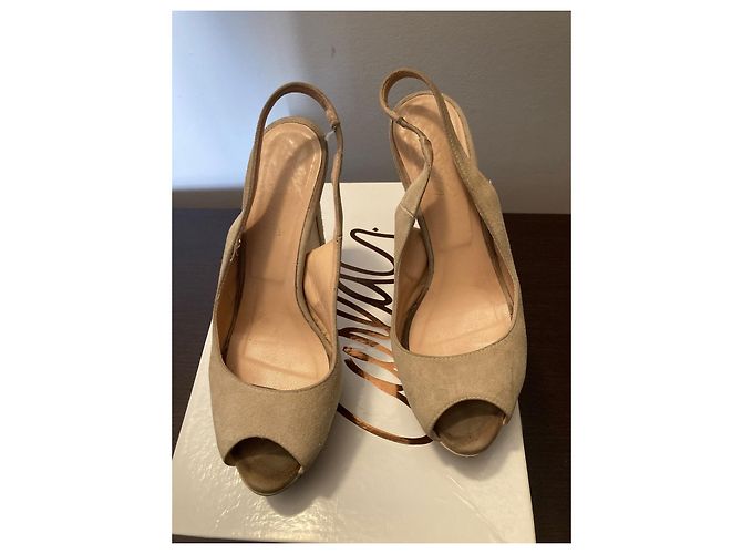 Carla G. Sandalias slingback de ante beige - vista 3