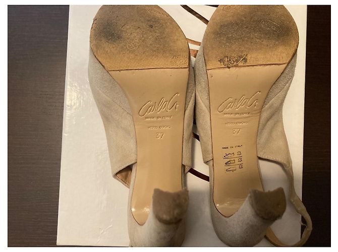 Carla G. Sandalias slingback de ante beige - vista 6