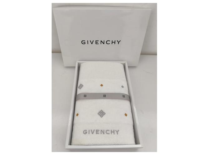 Givenchy white cotton towel - view 2