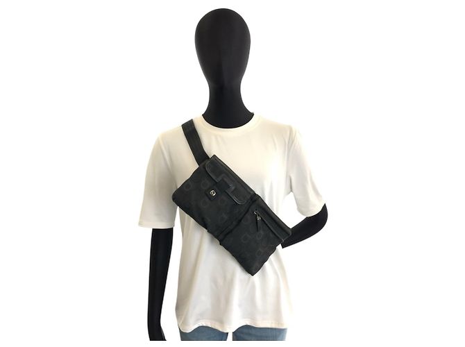 Gancini Salvatore Ferragamo Sling Bag aus schwarzem Canvas - Ansicht 6