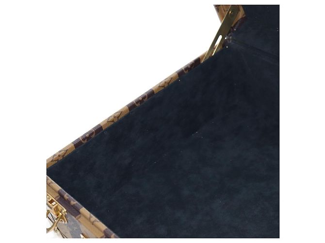 LOUIS VUITTON Monogram HUMAN MADE NIGO Cotoville 40 Trunk M20464 Auth BA14605SM Giallo Monogramma - vista 27