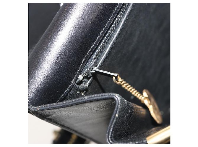 Céline Sac à épaule en cuir noir et or Auth 194233 Doré - vue 22