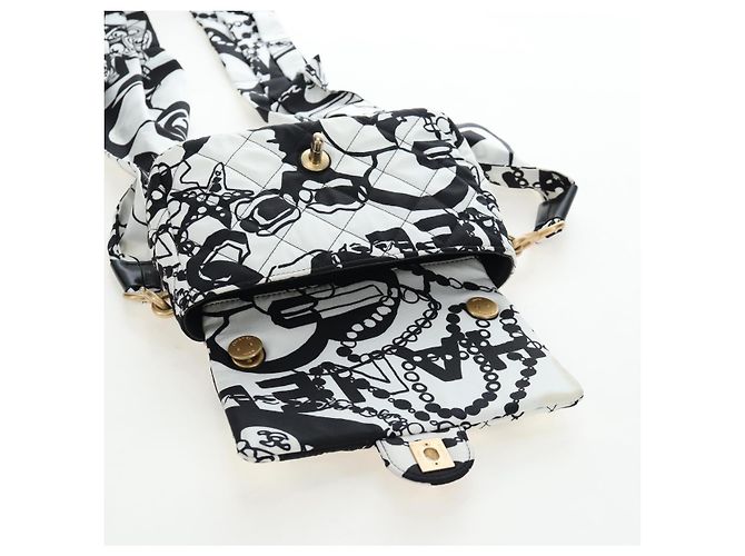 Borsa a tracolla con catena CHANEL Matelasse Satin 2way White Gold CC Auth 195250M Bianco D'oro - vista 22