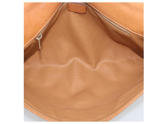 Céline Borsa a pochette CELINE Macadam PVC Beige Gold Auth 194369 D'oro - vista 8