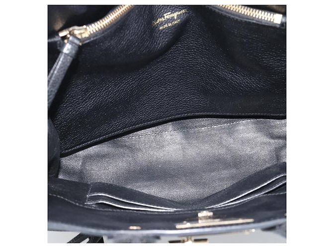 Borsa Salvatore Ferragamo Gancini Studio in pelle 2way Nero Oro Auth 195088 D'oro - vista 11