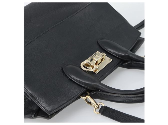 Borsa Salvatore Ferragamo Gancini Studio in pelle 2way Nero Oro Auth 195088 D'oro - vista 6
