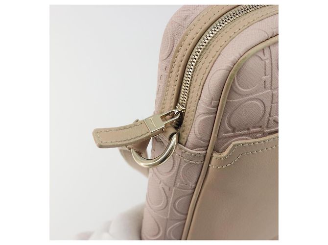 Bolso de hombro Salvatore Ferragamo Gancini de piel rosa y oro Auth 194244A Dorado - vista 19