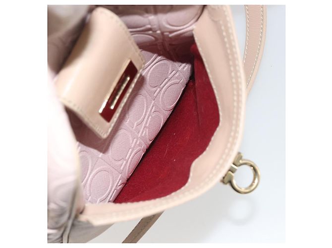 Bolso de hombro Salvatore Ferragamo Gancini de piel rosa y oro Auth 194244A Dorado - vista 23