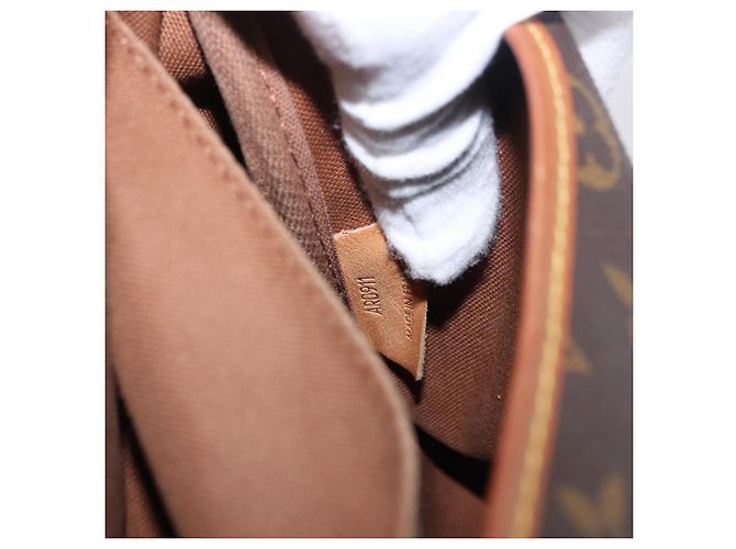 LOUIS VUITTON Monogram Saumur 35 Shoulder Bag M42254 LV Auth BA14087 Monogramma - vista 12