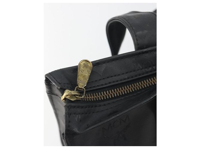 Borsa a spalla MCM Vicetos Logogram PVC Nero Oro Auth bs36729 D'oro - vista 10