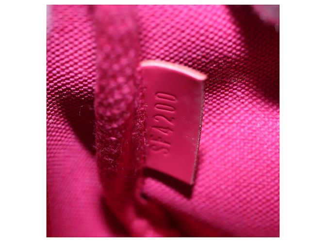LOUIS VUITTON Monogram Vivienne Mini Pochette Accessoires M69752 LV Auth 195027M Monograma - vista 11