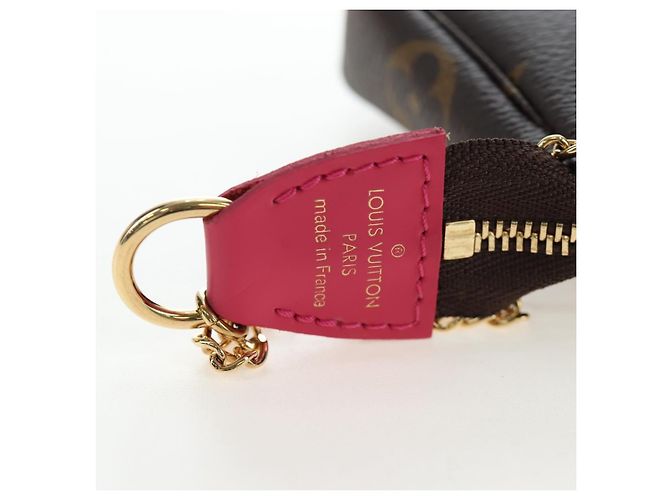 LOUIS VUITTON Monogram Vivienne Mini Pochette Accessoires M69752 LV Auth 195027M Monograma - vista 18