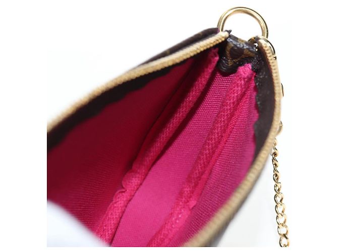 LOUIS VUITTON Monogram Vivienne Mini Pochette Accessoires M69752 LV Auth 195027M Monograma - vista 22