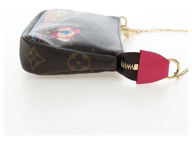 LOUIS VUITTON Monogram Vivienne Mini Pochette Accessoires M69752 LV Auth 195027M Monograma - vista 4