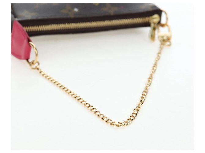 LOUIS VUITTON Monogram Vivienne Mini Pochette Accessoires M69752 LV Auth 195027M Monograma - vista 7